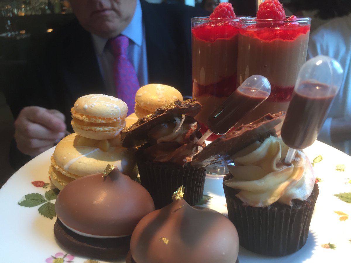Mercedes_HOD's tweet photo. Superb @greenandblacks Chocolate Afternoon Tea @hyattregency - Full review see link: https://t.co/xl6eHLiDbF https://t.co/udz45syrhz