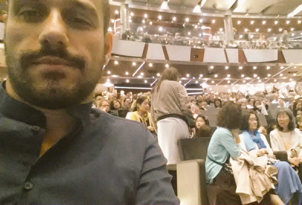 DottGuarino's tweet photo. #MSCCROCIERE #CRUISESHIPMSC #MSCCRUISESHIP #MSCFantasia #JoelSe #JOELESEPEL #joelsepel #OneOnAMilion #TheBestVocalist #BestRocker #dotat #me https://t.co/Xq5vo3qBv0
