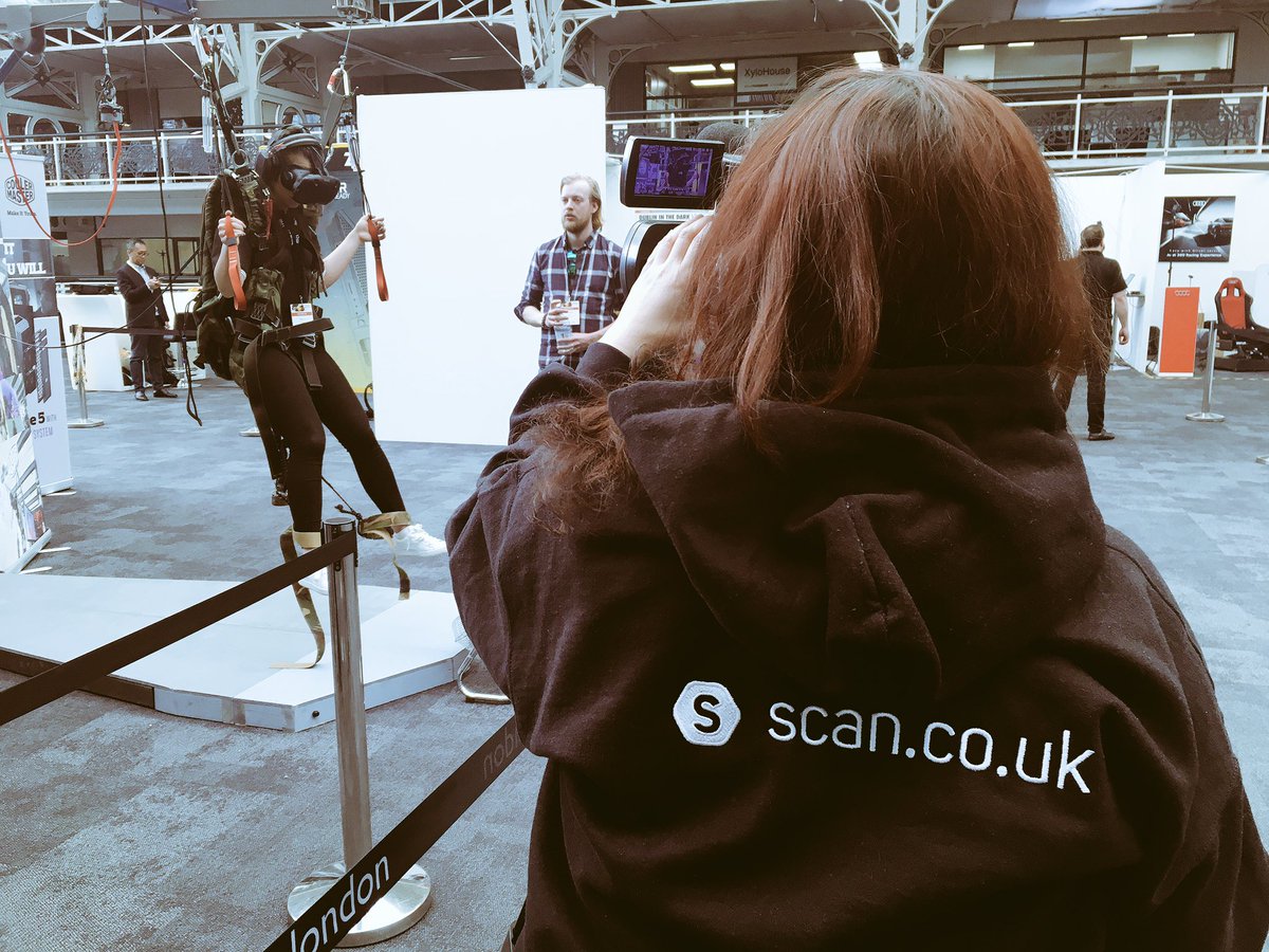 nikkideano's tweet photo. Having a ball at the @VRShows filming for @ScanUKOfficial #ScanZone show available May 5th #VR #AR #TechShow #TechPresenter #becomeironman https://t.co/mGchV0ORXW