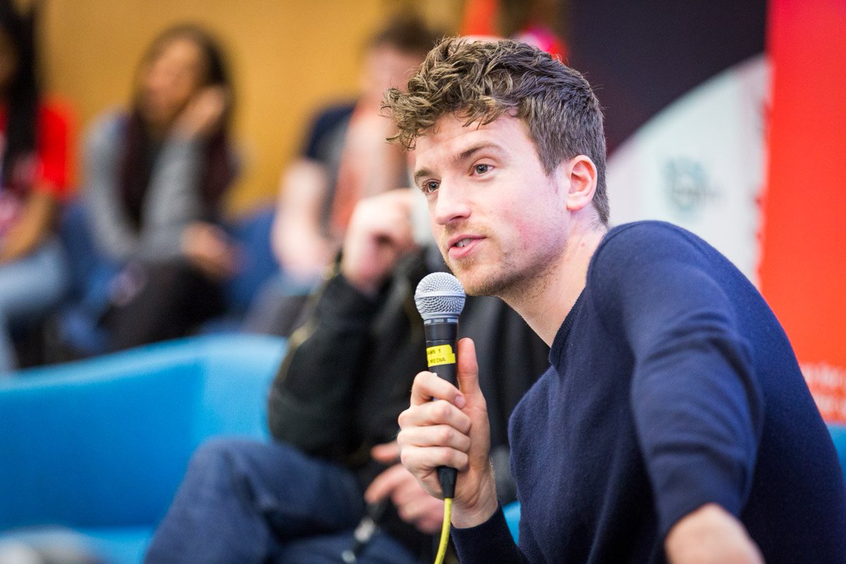 SRA's tweet photo. Being interviewed in front of an audience by your boss? 😲

@gregjames did it - and here's how it went! #SRACon 

https://t.co/DczXJ2XmGu https://t.co/SoDbNcWBc0
