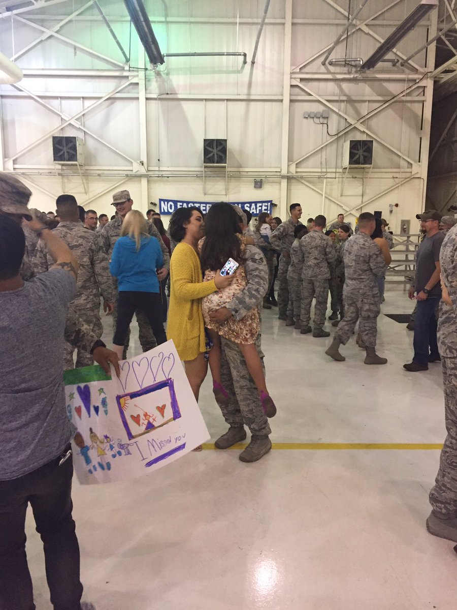 93agow_cc's tweet photo. Great day for the #Spartans as we welcomed home the #823BDS from combat! https://t.co/7JlnD58ee5