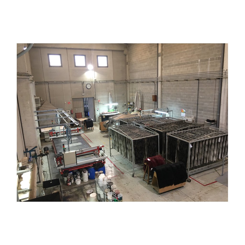 aqpel_bcn's tweet photo. factory at full work after Easter holidays! 💪#rabbitfur #fur #factory #furfactory #furproduction #madeinbarcelona #rabbitplates #printedfur https://t.co/Kmydogr6IS