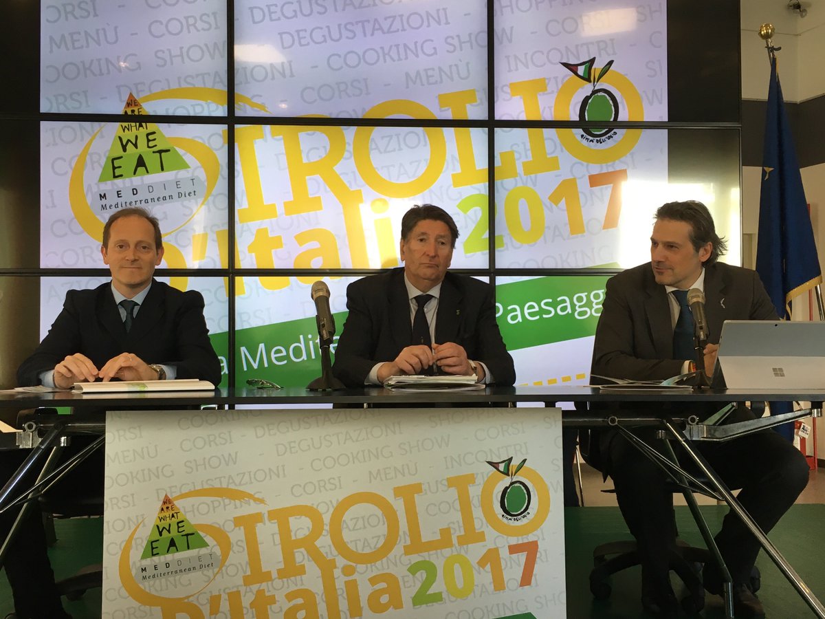 MaiStefano's tweet photo. Presentiamo #Girolio d'Italia 2017, che quest'anno parte il 29 aprile da #Andora. #Liguria con 37 città dell'#olio è seconda solo a Toscana https://t.co/1clbX0OcS5