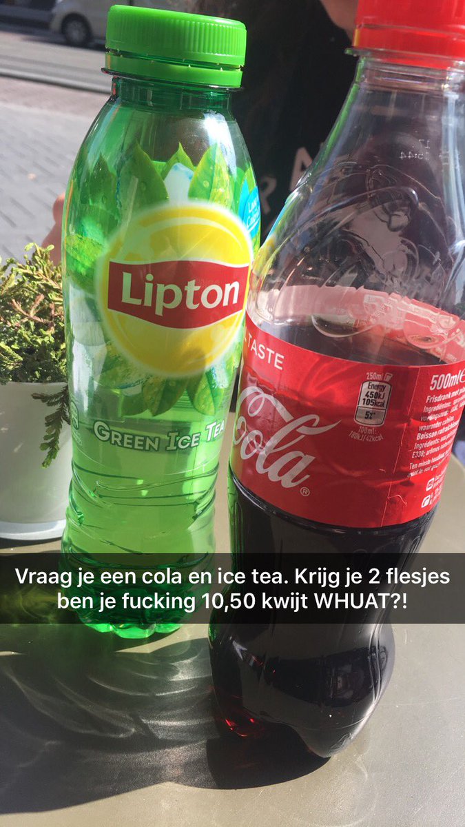 NadiaLunaw_'s tweet photo. 10,50 aan 2 flesjes drinken HAHA https://t.co/usGtaEA821