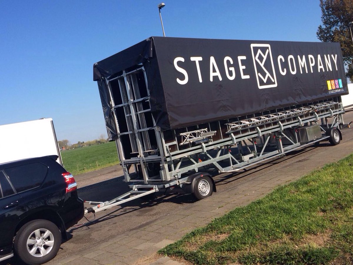 stagecompanyEU's tweet photo. On the road! Het evenementenseizoen is in volle gang! #stage61 #podium #podiumhuren https://t.co/ytPxoTalhI