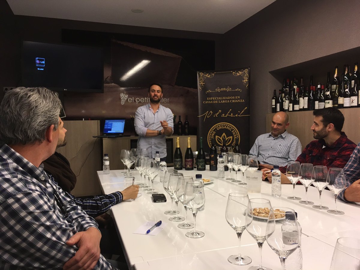 "Busquem caves de llarga criança i vins que surten de l'habitual a la zona del #Penedès", Jaume Raventós. Presentació del celler 10 d'Abril