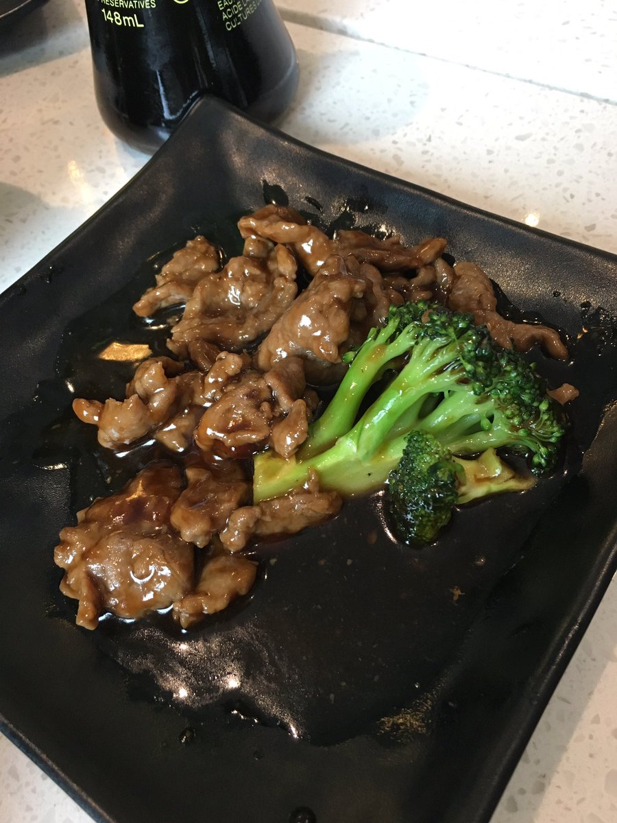 NicoleCrate's tweet photo. @GordonRamsay  what do you think of my beef and broccoli? https://t.co/CqLRunTSnm