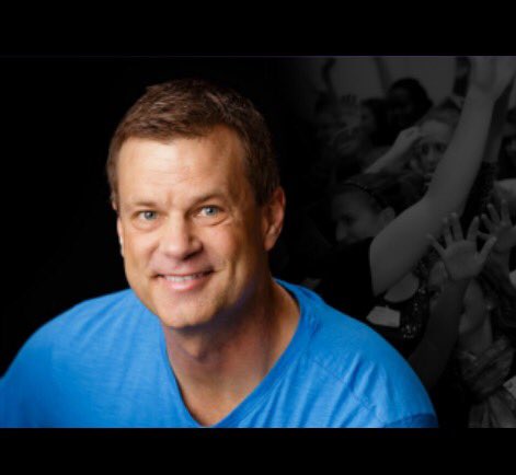 PLHSLakers's tweet image. Region 3AA getting great leader tips from Craig Hillier @PLLakers #AirBowl #BreakThroughLearning