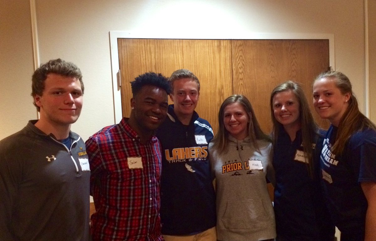 PLHSLakers's tweet image. Region 3AA getting great leader tips from Craig Hillier @PLLakers #AirBowl #BreakThroughLearning