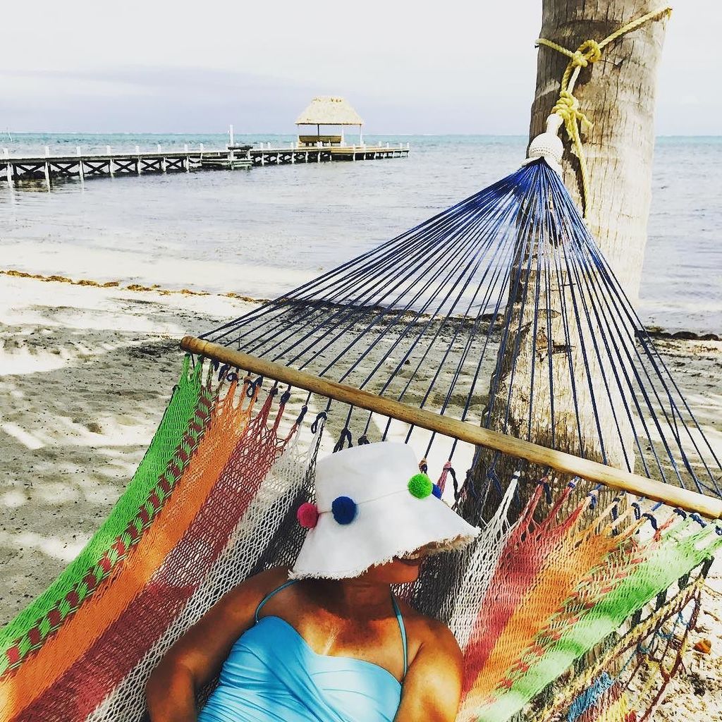 BarbaraCobbHats's tweet photo. Hat &amp; Hammack ✔️🌈
#tuttifrutti #cantgetenough #hersmilesaysitall #sunhat #pompomforthewin #portablejoy #cutomizedforyou #corporateevents #m… https://t.co/5Bm0of05RQ