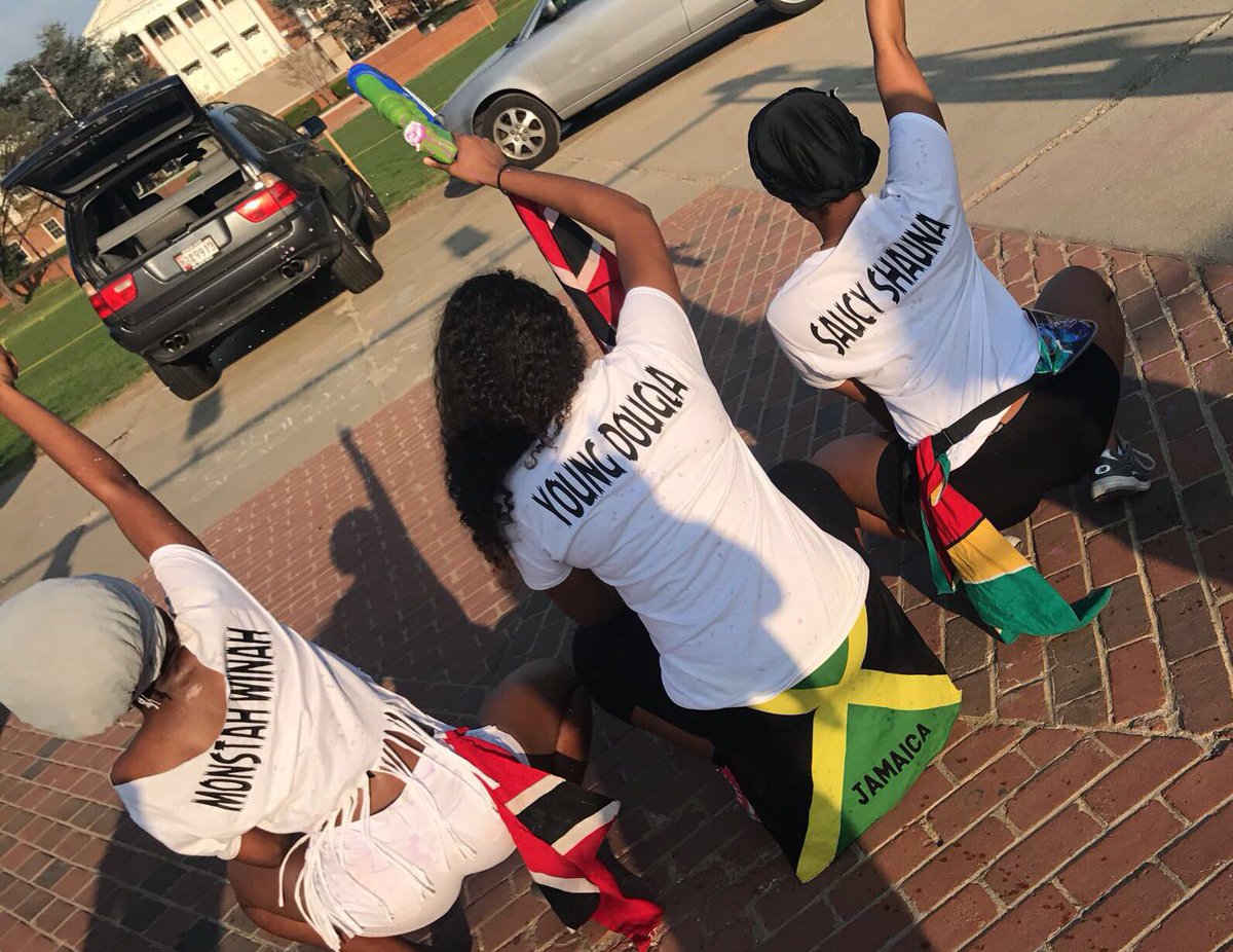 UMDCSA's tweet photo. #FlagsUp #RepYuhCountry π¬πΎπ―π²πΉπΉ https://t.co/maZg4038G9