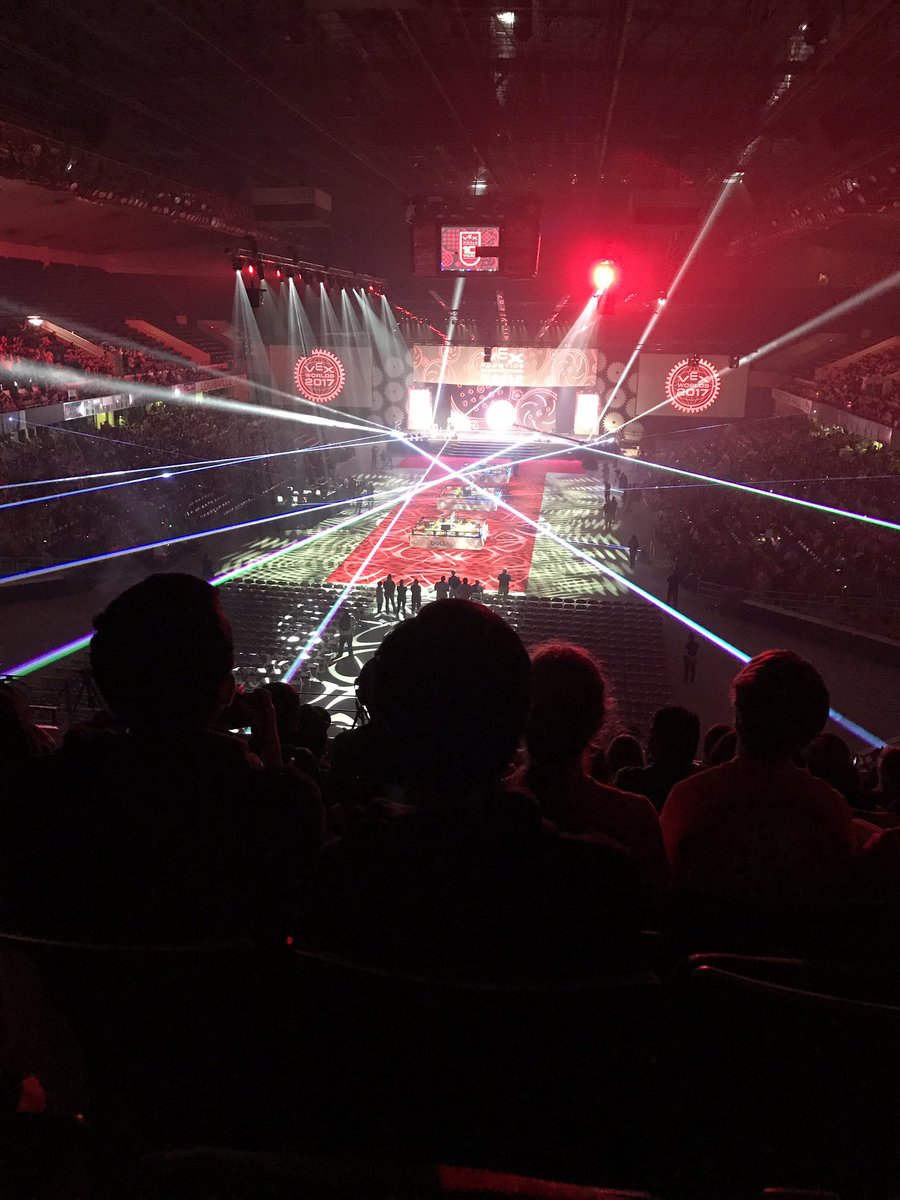 The parade of nations and the opening ceremonies of #VEXWorlds2017 have begun. #VEXWorlds #UnitedStates
