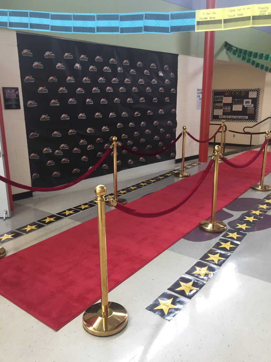 rosenbaum_30's tweet photo. @MsBarkersclass and @MrsCariMorey students are ready for their PBL presentation! Red carpet and all! #ignitesps @spspbl #SDCpbl https://t.co/UtTffVeQPq