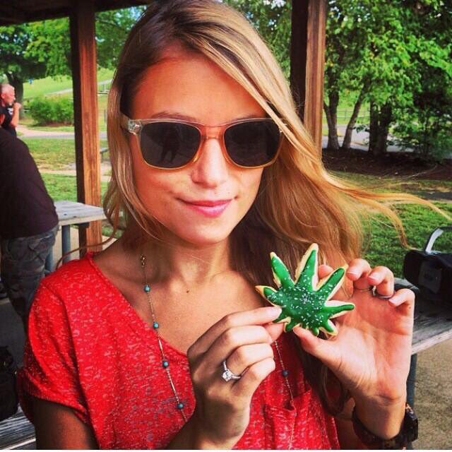 Happy 420 friends & happy 1st bday to my baby daughter! Yes I popped out a baby on 4/20. BEAT THAT WILLIE NELSON 