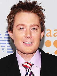 JohnDeVito's tweet photo. It was tough seeing Barry Manilow today. I know we all get older, but In my mind he still looks this #SingCopaTODAY https://t.co/bpuiqtUDZa