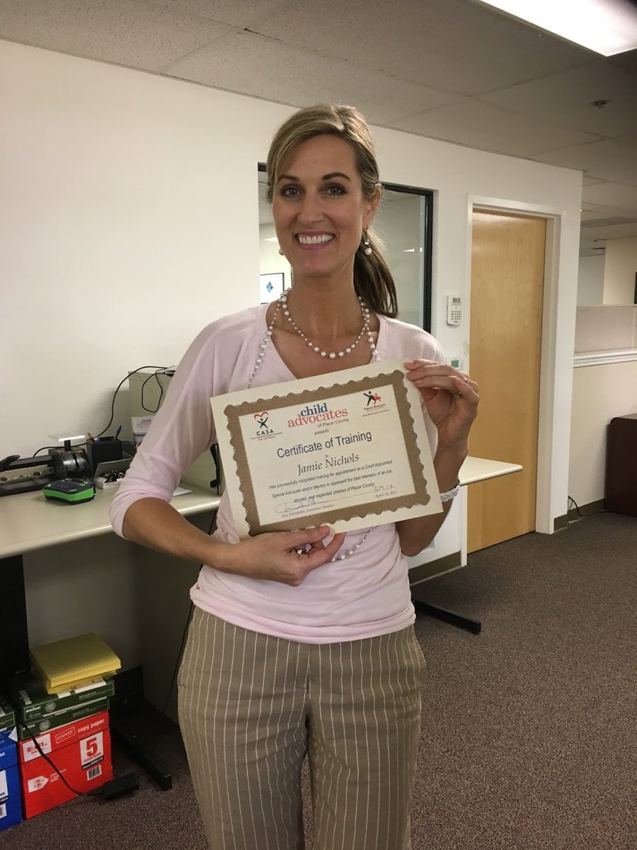 CAPC_CASA's tweet image. Congratulations to our newest graduate and case manager Jamie Nichols!