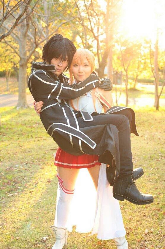 트위터의 宇佐見坂うさり 黒髪ロング 님 お姫様抱っこのポイント 相手を自分に引き寄せる 足は開く 腰は真っ直ぐ伸ばす かかとに重心を持っていかない 恋人を世界一幸せにする気合い