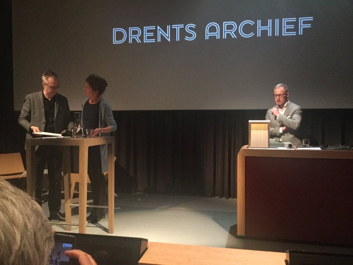 Marcel Möring geeft zijn persoonlijk archief in bewaring @drentsarchief 
Belangrijk zijn werk te bewaren op de plek waar hij geworteld is