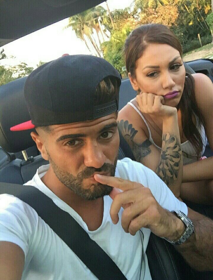 RawellSource's tweet image. Trio de marseillais @Rawellsaiidii @kimglowofficiel @TomLMSA 😻👄💋❤💚💛💜💓💕💗💘💝💞💟😍😘💙