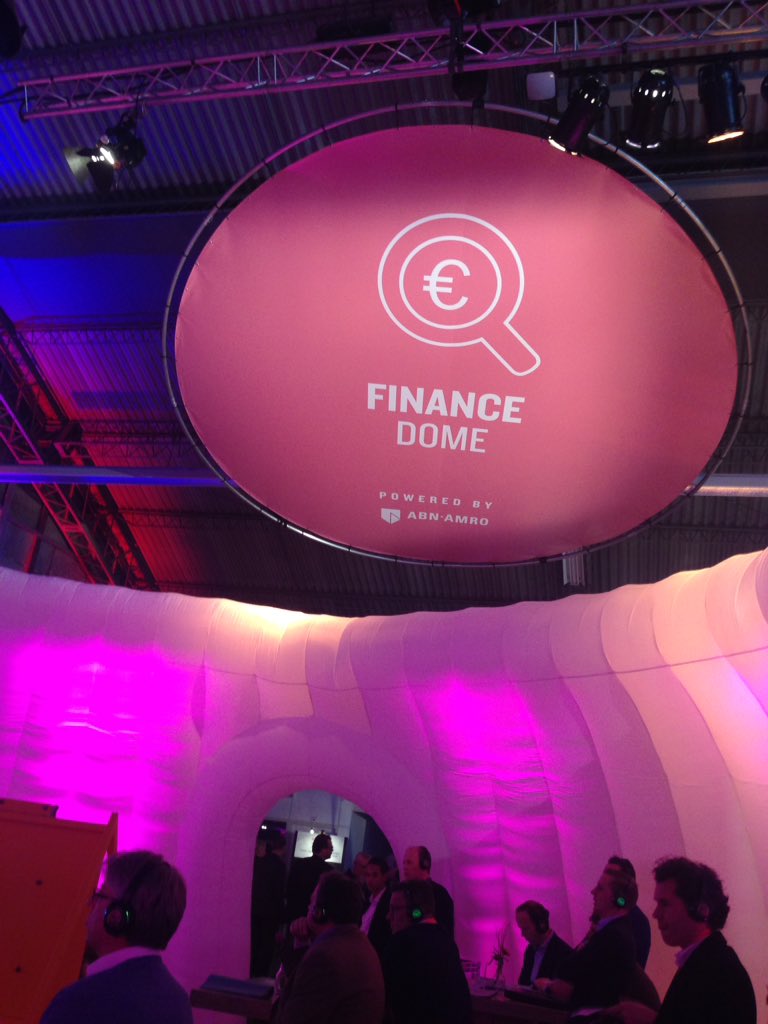 IljaKlees's tweet photo. "Val meer op. Kies niche. Productalize. Think Global. Geef weg. Verdien meer terug."  #GoalGorilla #BusinessFestival https://t.co/rgOIuJFSuP