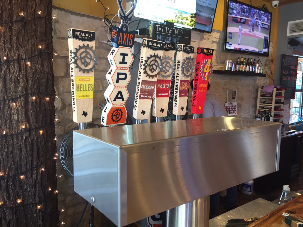 mr_natedave's tweet photo. Scots Oyster Bar in Georgetown is legit! Food is great and beer is not too bad either...#halfshell #axisIPA https://t.co/geezGH8bnu