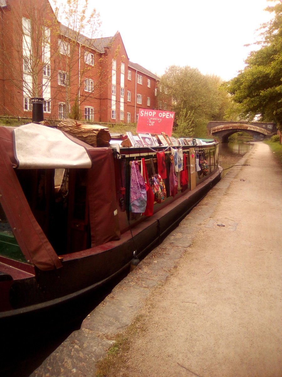Out in Leamington Spa today! #rovingtraders #canallife #floatingshop