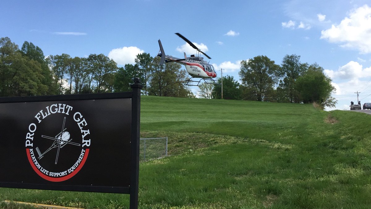 ProFlightGear's tweet image. One of our customers dropping in for a to-go order. Good thing we have an LZ at our TN location!