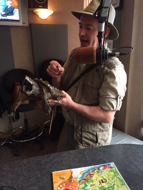 Haha! @LenaRadio freaks out while holding a snake! <a href="/SafariJeff/">Safari Jeff</a> never disappoints! Check out his show at The Mall at Lawson Heights!