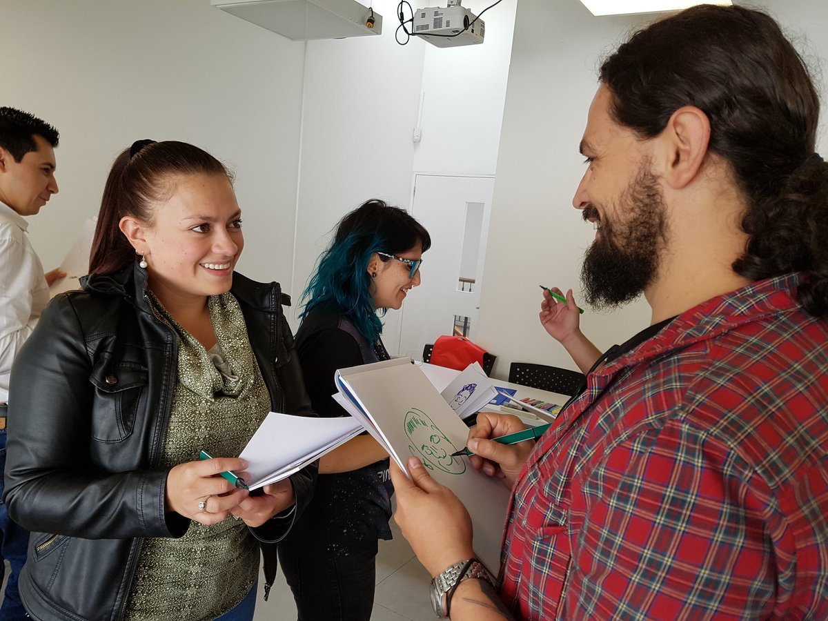 julibetancur's tweet photo. ¡El tour de Facilitación Gráfica sigue! Ahora, desde Bogotá #ceibaFG #kleerFG 😀 ¡Preparen sus marcadores! ✏️🖍️ https://t.co/wp5ud7g4Hy