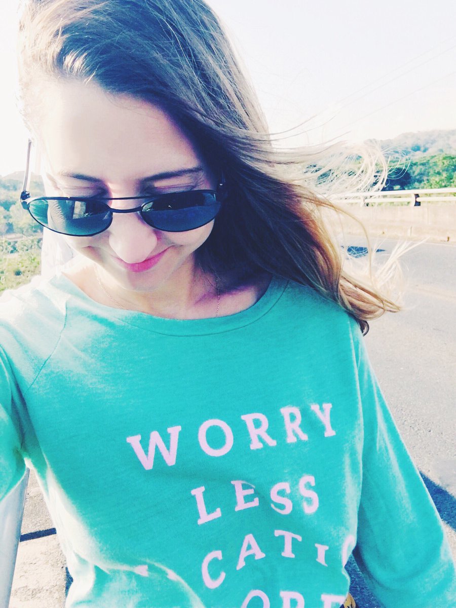 #GIVEAWAY! check out our Instagram story to win our No Worries Pullover.🌴🐒👏🏻 #vacationgoals