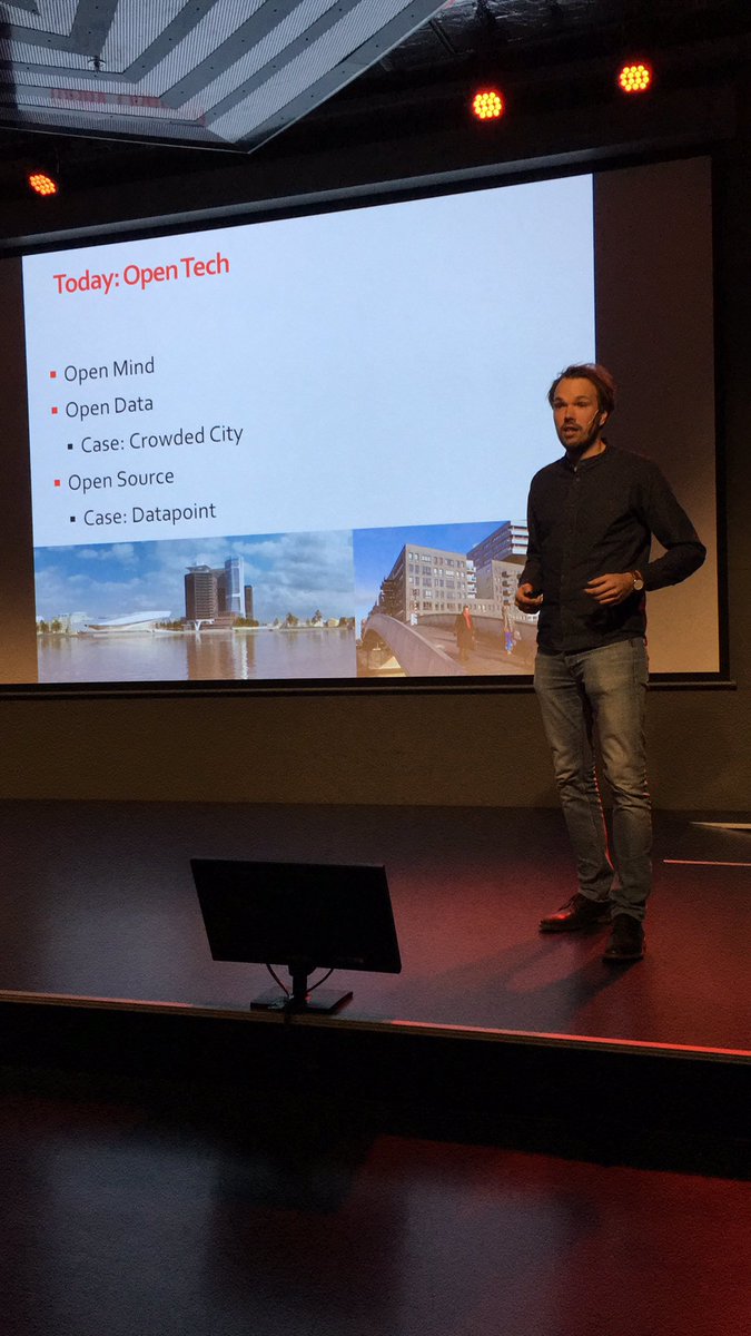 r_wieleman's tweet photo. .@amsterdatamas is rocking the stage at @OpenTechDayNL with his talk about the unique & open approach of the city of Amsterdam #OpenTechDay https://t.co/zuZhoaskdC