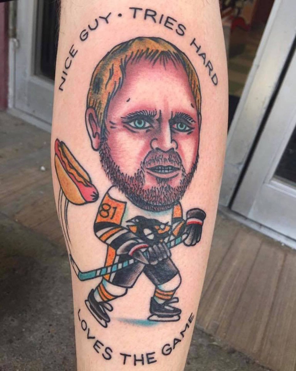 theScore on Twitter: "Another Penguins fan got a Phil Kessel hot dog  tattoo. https://t.co/k5F5ls6RR9… "