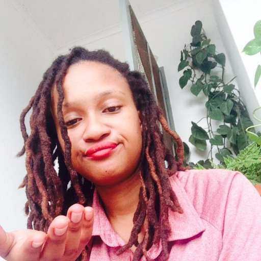 InnoMercy_T's tweet photo. Ayanda Mabulu is the perfect example why our Parents don't want their kids to study Art in Universities. https://t.co/zP6dhocxdg