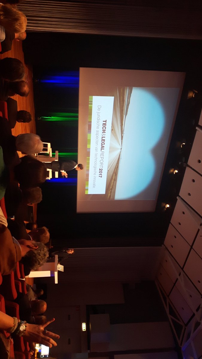 JeroenvdOever's tweet image. Vandaag congres #techlegal bij Holla advocaten en een vragenuur lunch gewonnen!