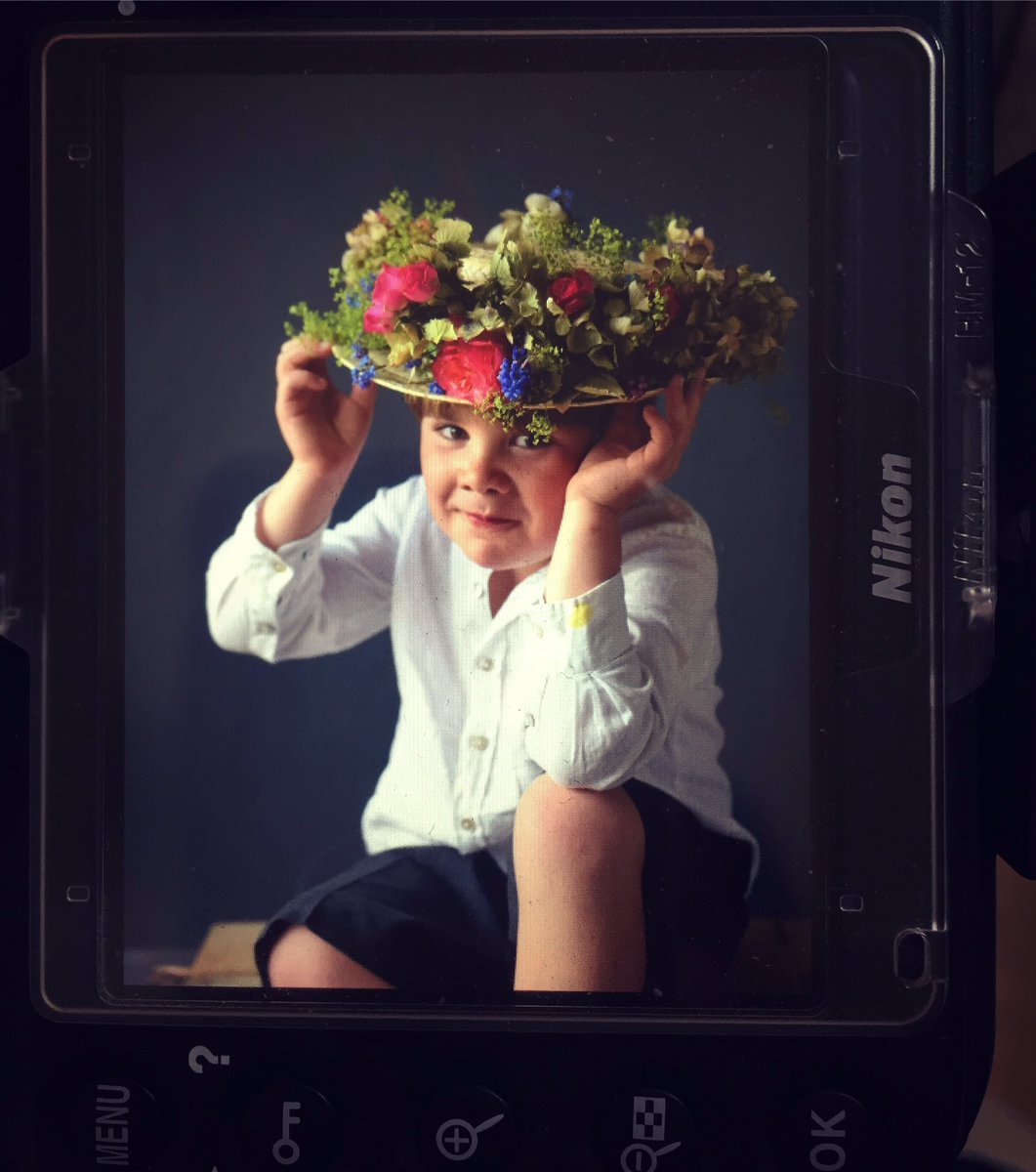 Ianto misbehaving on set yesterday... #weddingflowers with #FleurProvocateur  #lifestyle #photographer #dorset