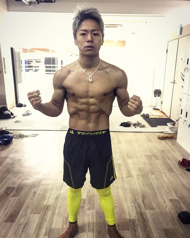 武尊 Takeru على تويتر 試合前最後の練習終了 あとは水抜きしっかり落として仕上げる 明日は公開計量 記者会見 たくさんのご来場お待ちしています 公開計量 記者会見詳細 T Co Pq9flv273w 減量 ラスト3kg 水抜き Krest Adidastokyo T