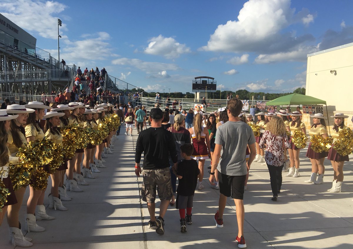 DSISD's tweet photo. Grand opening and ribbon-cutting on new Tiger Stadium was fun for all! https://t.co/6QSmdL049z