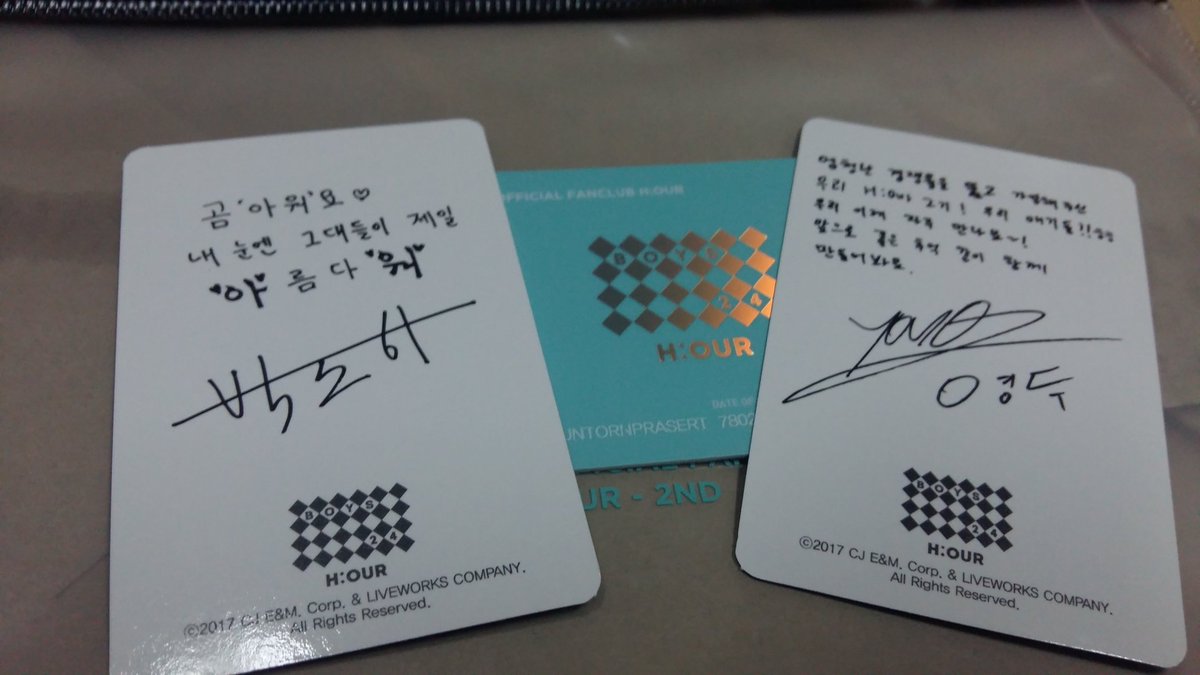 LittleStars92's tweet photo. ได้แล้วเหมือนกันนะ...โดดูที่รัก #h_our #BOYS24 https://t.co/Mn9w3hVEBu