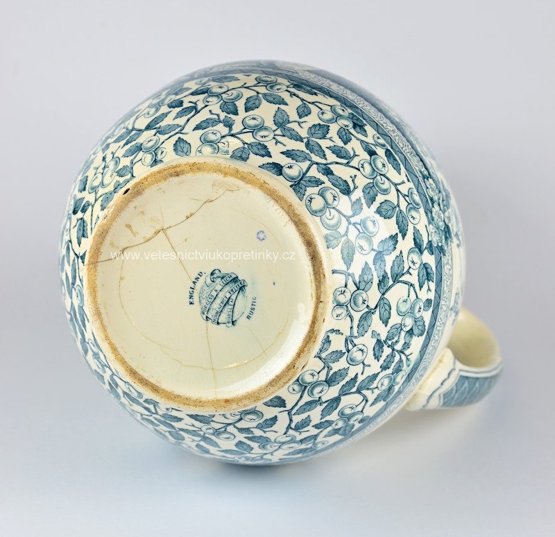 vetesnictvi's tweet photo. Krásný starožitný porcelánový džbán, kresba nepoškozena, dno popraskané, Anglický porcelán.

https://t.co/Q1GvYwuO06 https://t.co/FQeNs2q4Gj