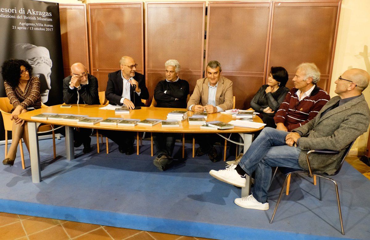 versantesud's tweet photo. #MountainBikeInSicilia di Alessandro e Franco Tedesco è stata presentata alla #CasaSanfilippo di #Agrigento https://t.co/tpBCJjLxhX