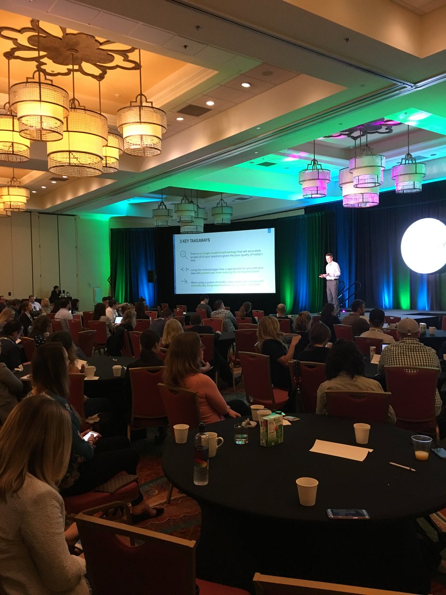 Syniverse's tweet photo. 25% of media time is spent on #mobile; only 12% of #marketing budget goes towards this medium #DigidayDBS https://t.co/wgSgeAdech