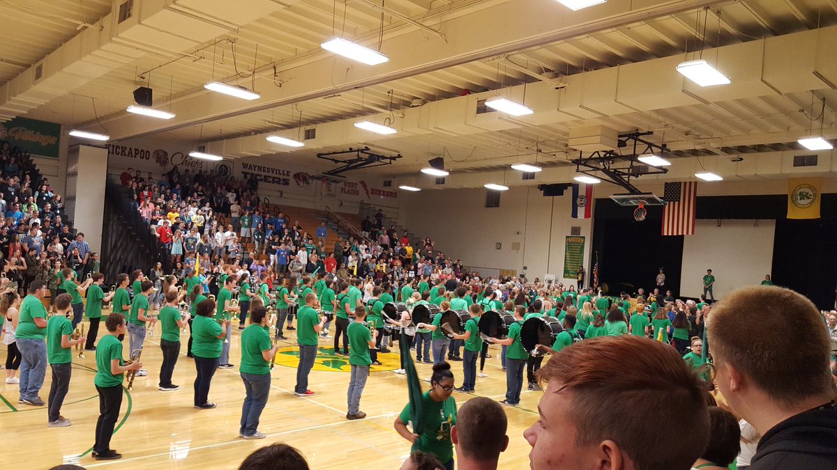 DrDavisSPS's tweet image. And so the 60th celebration begins @Parkview_Viking @officialSPS 
Oh boy!!!! Just heard from the incredible @MrMichelPHS and @eramsey17