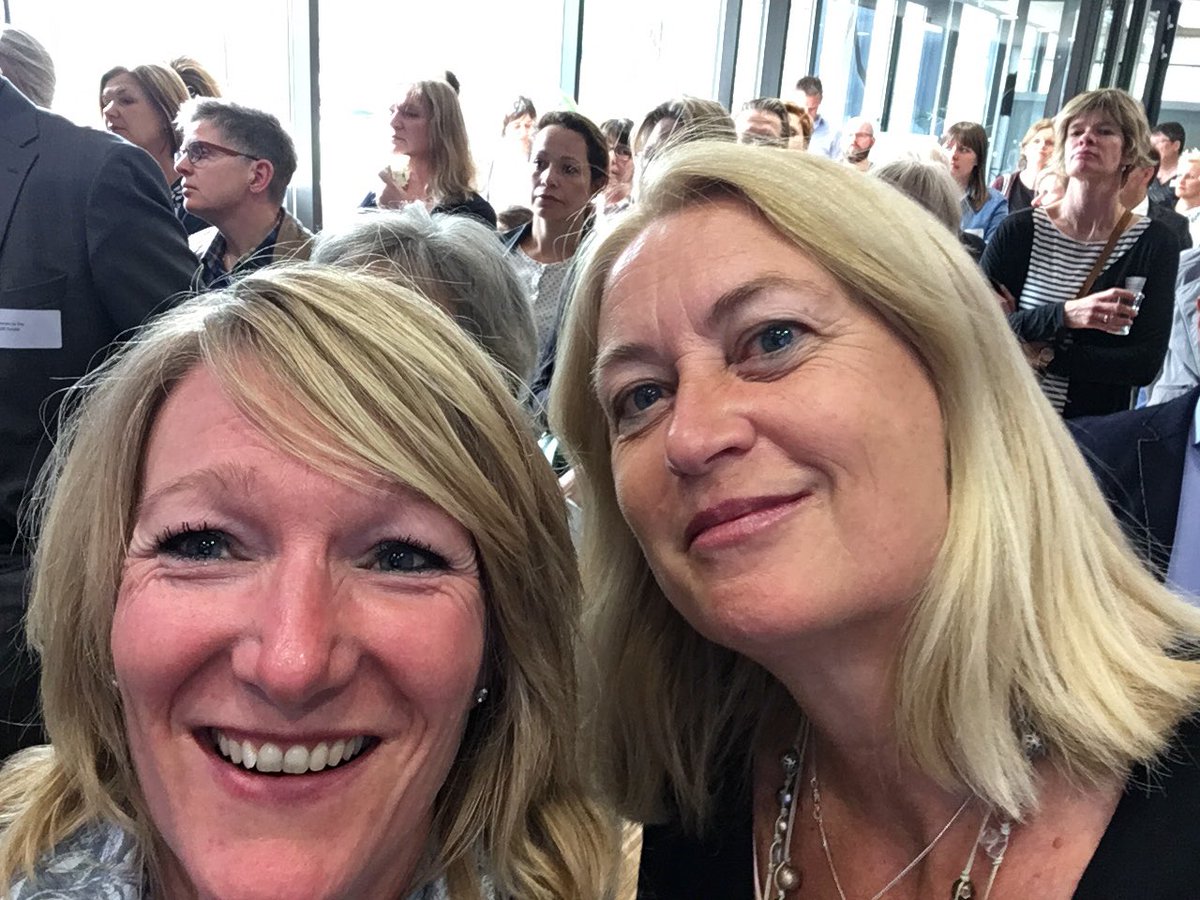 ToornvlietSC's tweet photo. Bij de opening van de @stadkamer met @AttyvandeBrake. Mooi concept! En gaaf dat we hier 17 mei onze infoavond houden @ScheidenZwolle! https://t.co/BDWZHVpanS