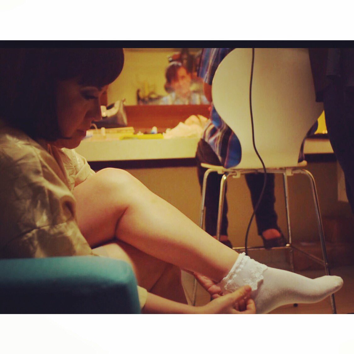 MariaCastilloRD's tweet photo. #tbt #febrero2017 #vera y #fedia en el camerino. 📷 @carlosinlas #bancodeparque #macoconcacata @MChapuseaux #teatromandrágora #teatro https://t.co/ZwpKK4Z1Cg