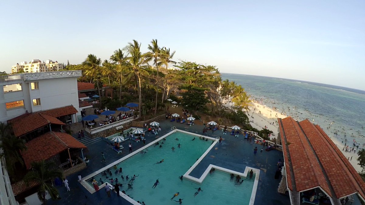 mombasabeach's tweet photo. A comfy home right next to the ocean. #feelwelcome #mombasabeachhotel https://t.co/2AGSPYrAth