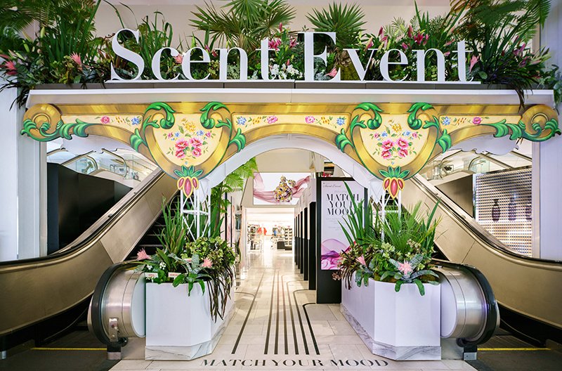 RPGRetailDesign's tweet image. .@RPGRetailDesign Designs &amp;amp; Builds #ScentEvent for @Macys #HeraldSquare: goo.gl/3OzUPj #RetailDisplays #RetailDesign #Fragrance