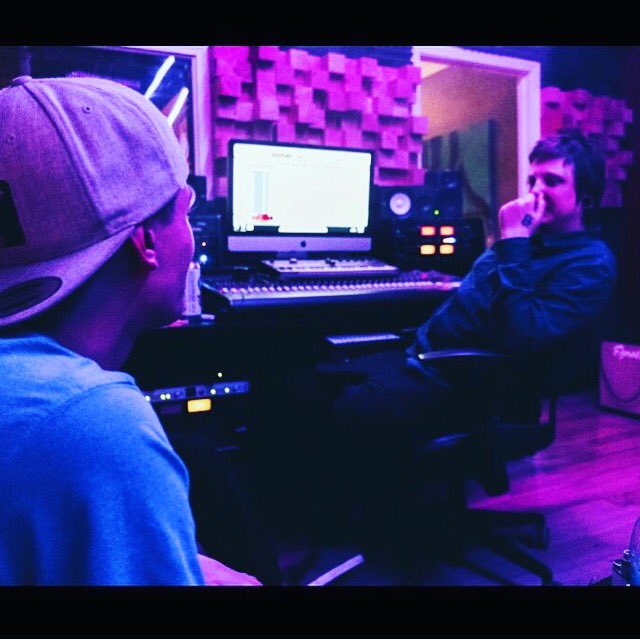 iamintrikit's tweet photo. What's up @IntrikitWorld go check out my pinned tweet, &amp; check out my new song! If you like it like, &amp; retweet it for me!! #OnMyWay https://t.co/nmD5x7Pdhg