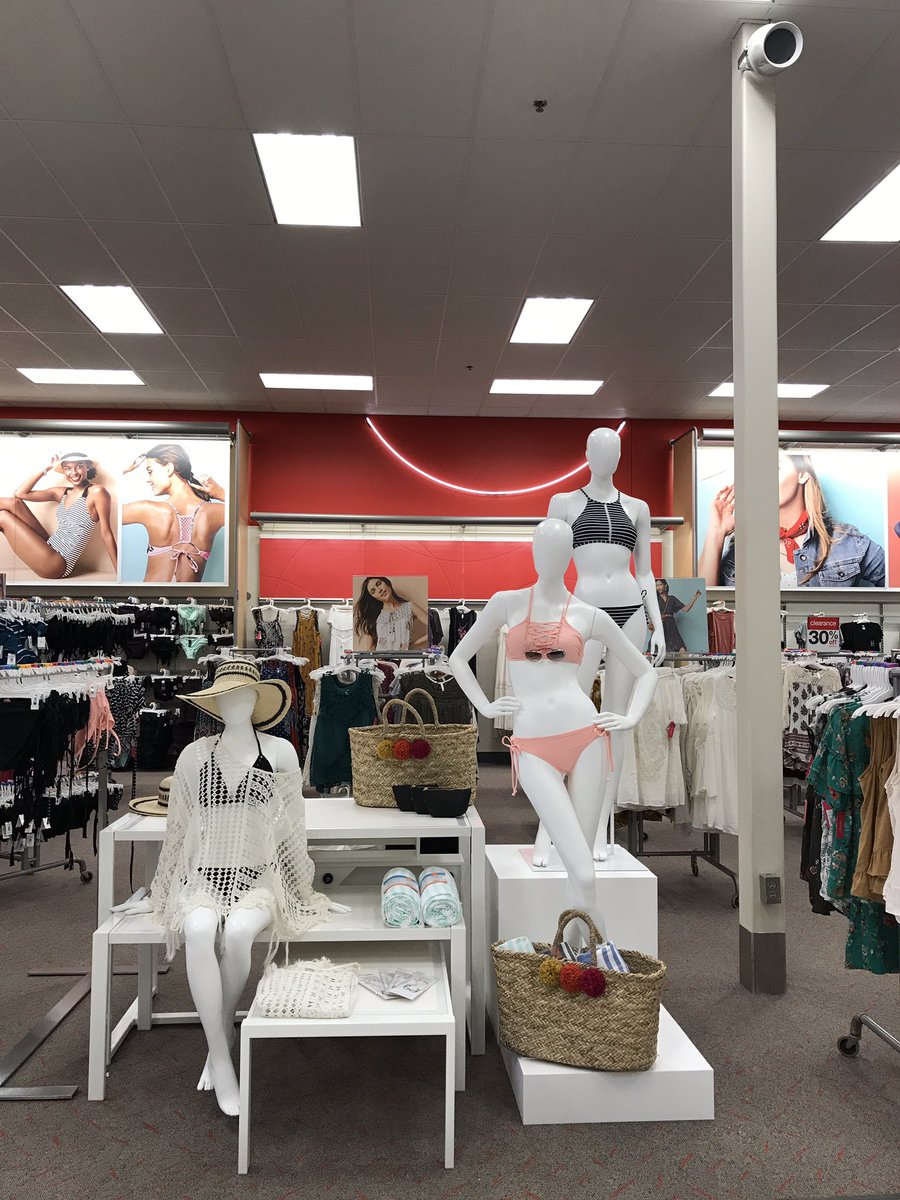 T1841 is proud to introduce Catalina, Donatella, and Evelyn. We're so excited to have our new mannequins 👯🎉#styleteam <a href="/veramay11/">April Bengert</a> @cat10jill