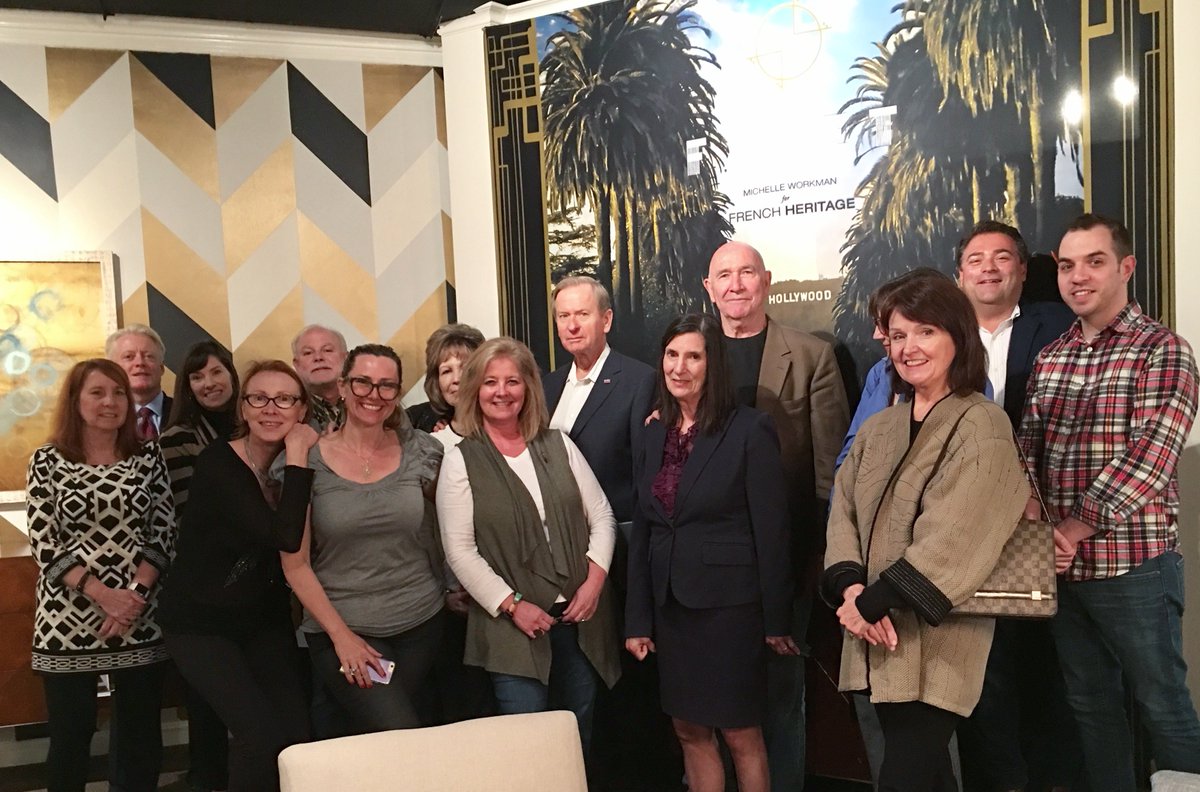 french_heritage's tweet photo. Finished off yesterday's sales rep meeting by striking a pose in front of the #FacetCollection photo booth! 📸 #FrenchHeritage #hpmkt https://t.co/6xuLa2OINR
