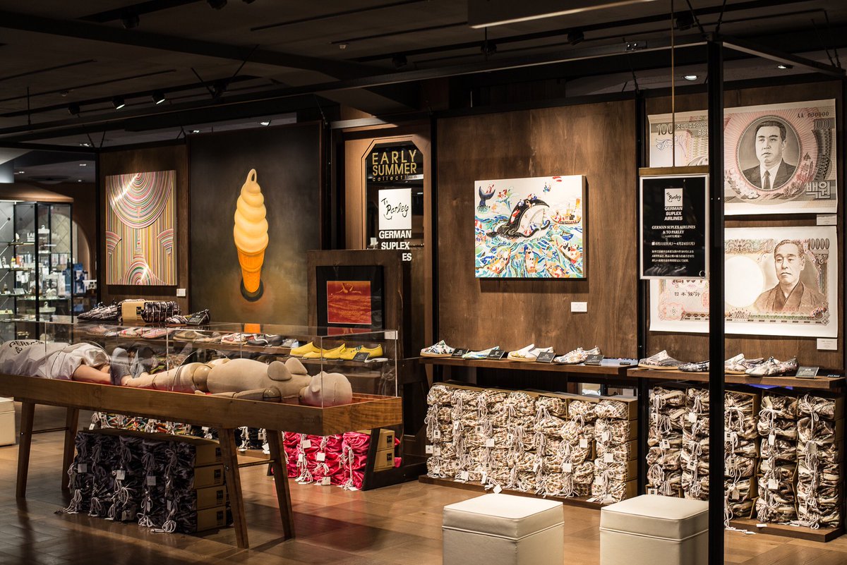 4.24（月）まで西武渋谷店 B館5Fにてアート作品とそれを転写した靴を販売しております
3m超の立体作品や80号クラスの油絵が靴と同じ売り場にある特異な光景はなかなかございません
是非Made in KOBE を観にお越し下さい
toparley.com